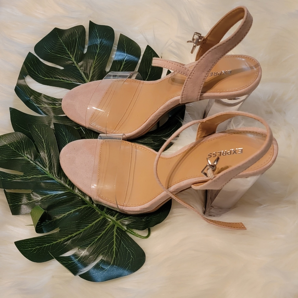 Express sandals, Size 6, Nude,Clear